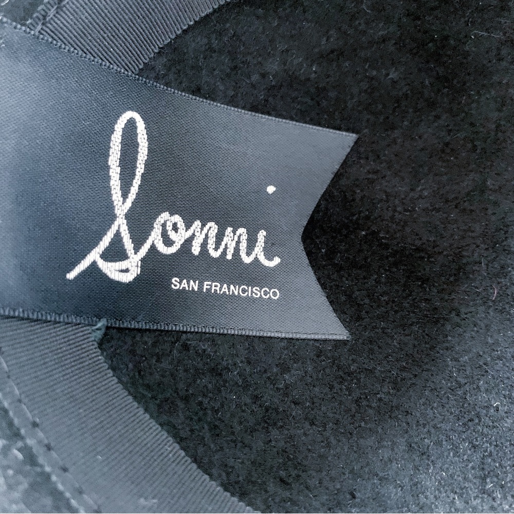 👒 1960’s Sonni San Francisco Black Wool Felt 'Tilt' Hat With Back Strap … - Picture 7 of 8